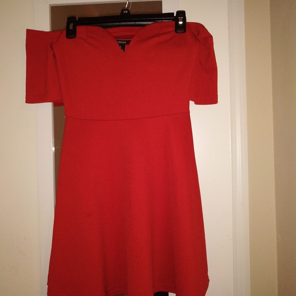 I selling because I have many red dress - Picture 1 of 1